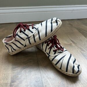Toms Black and White Striped Flats with brown/ burgundy Laces